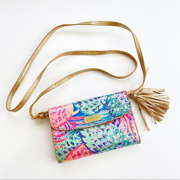 Lilly Pulitzer Handbags - lilly pulitzer Bahama Suede crossbody bag multi gypsy print gold metallic